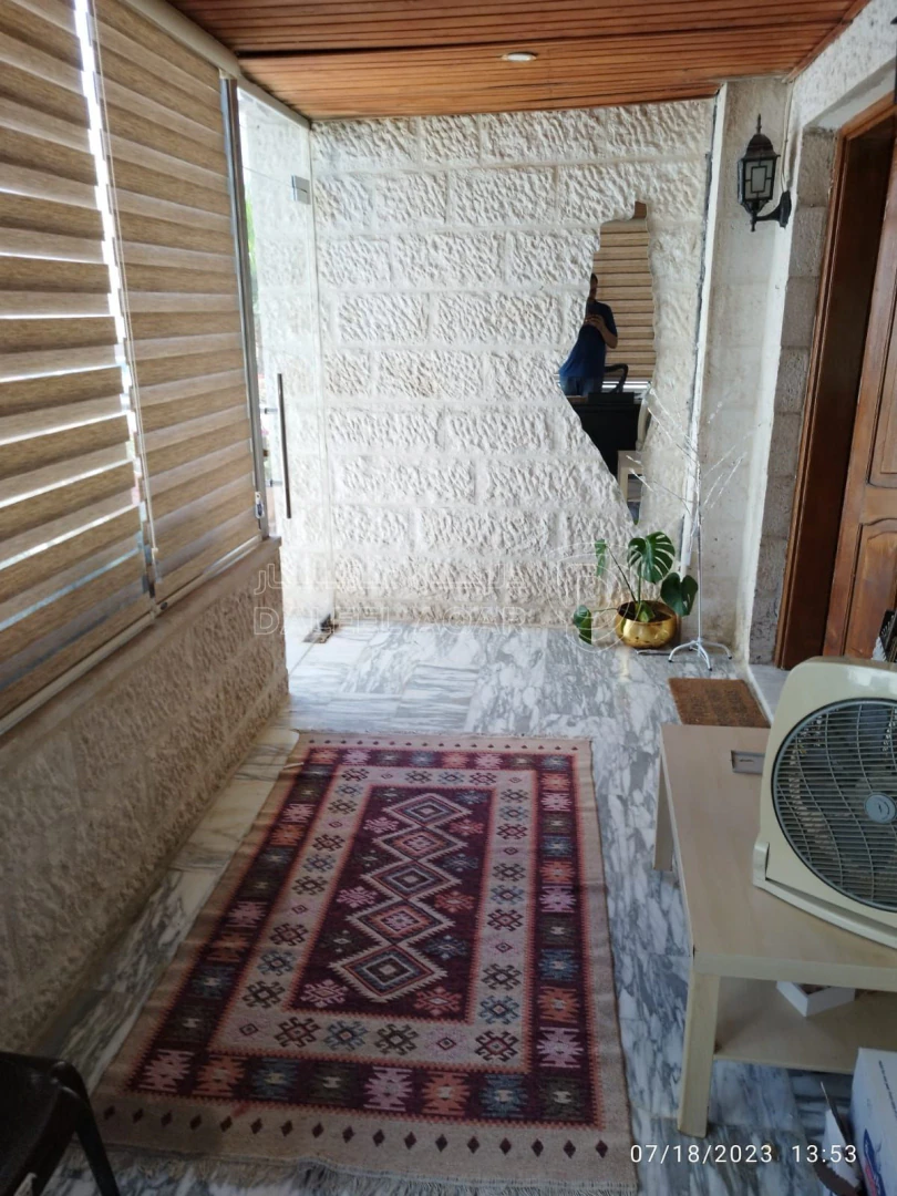 شقة في س محمود ابو تايه - 135,000 دأ - صورة 1