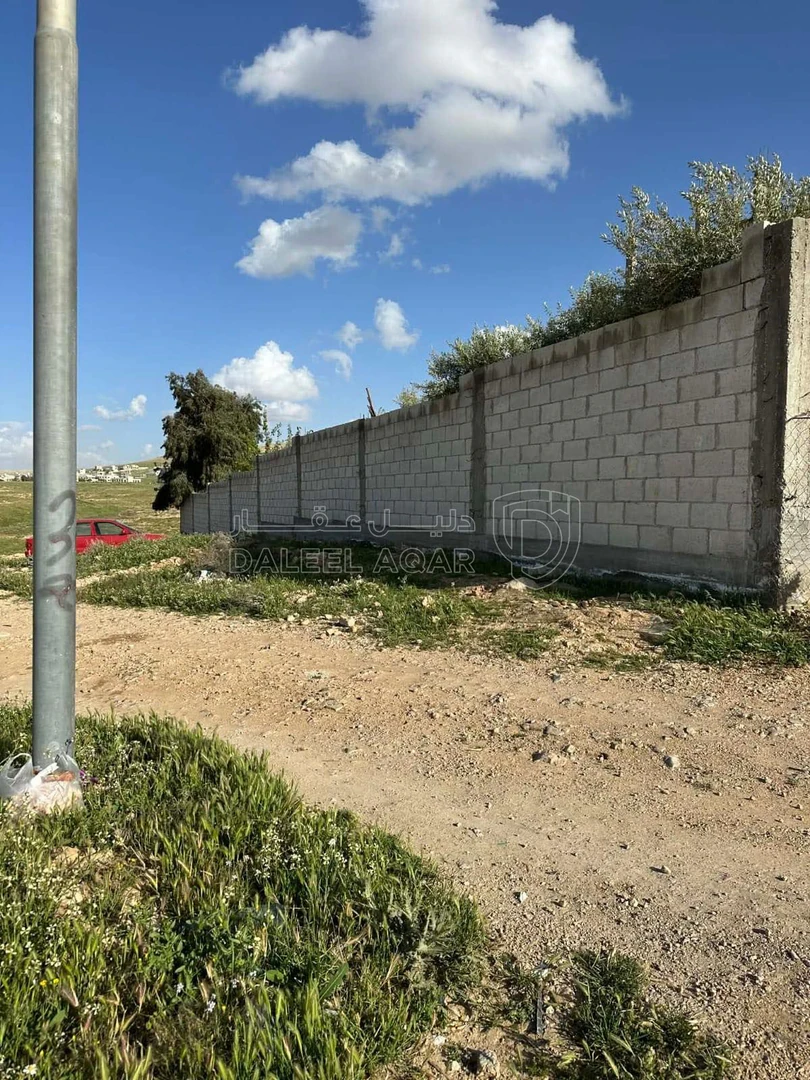 فيلا/منزل في الزرقاء دوارة خلف محطة جوبترول - 110,000 دأ - صورة 1