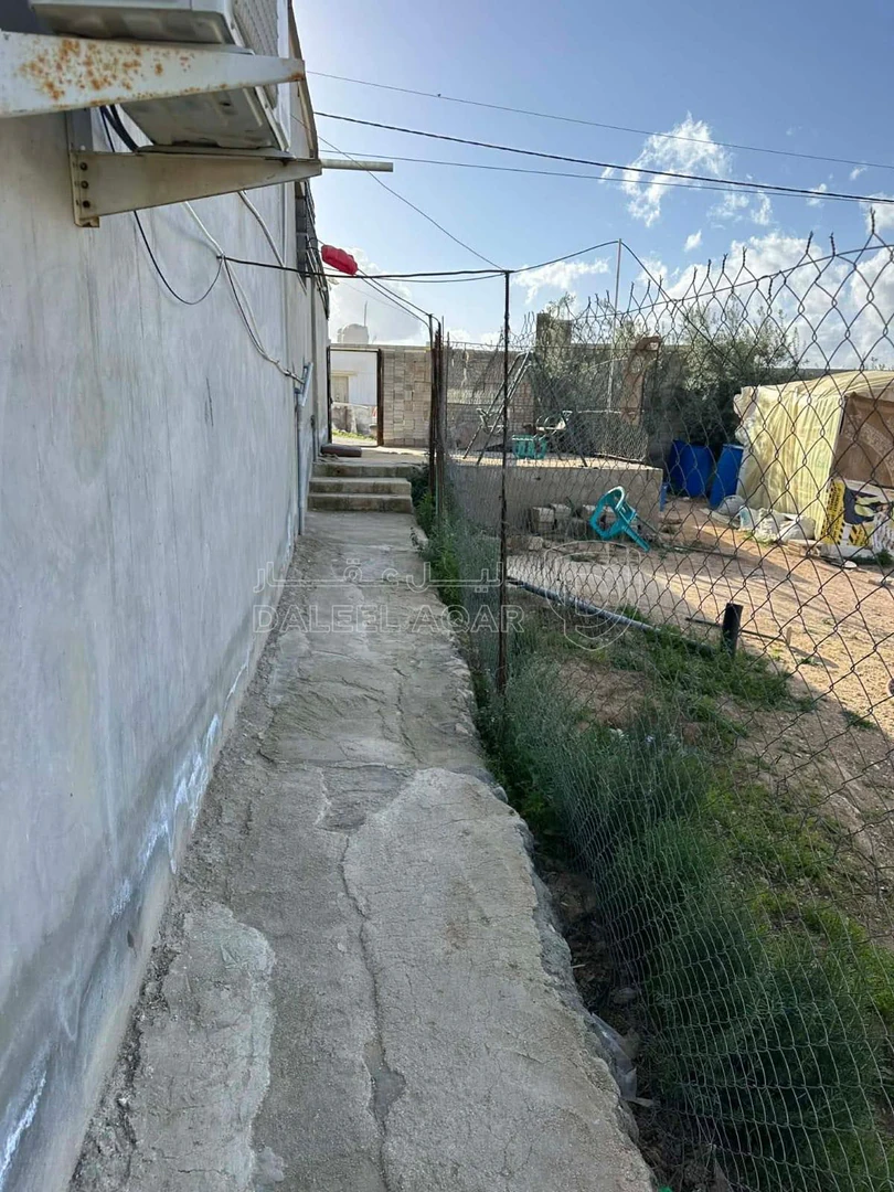 فيلا/منزل في الزرقاء دوارة خلف محطة جوبترول - 110,000 دأ - صورة 1