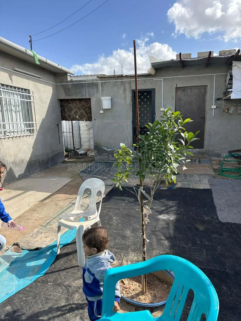 فيلا/منزل في الزرقاء دوارة خلف محطة جوبترول - 110,000 دأ - صورة 1