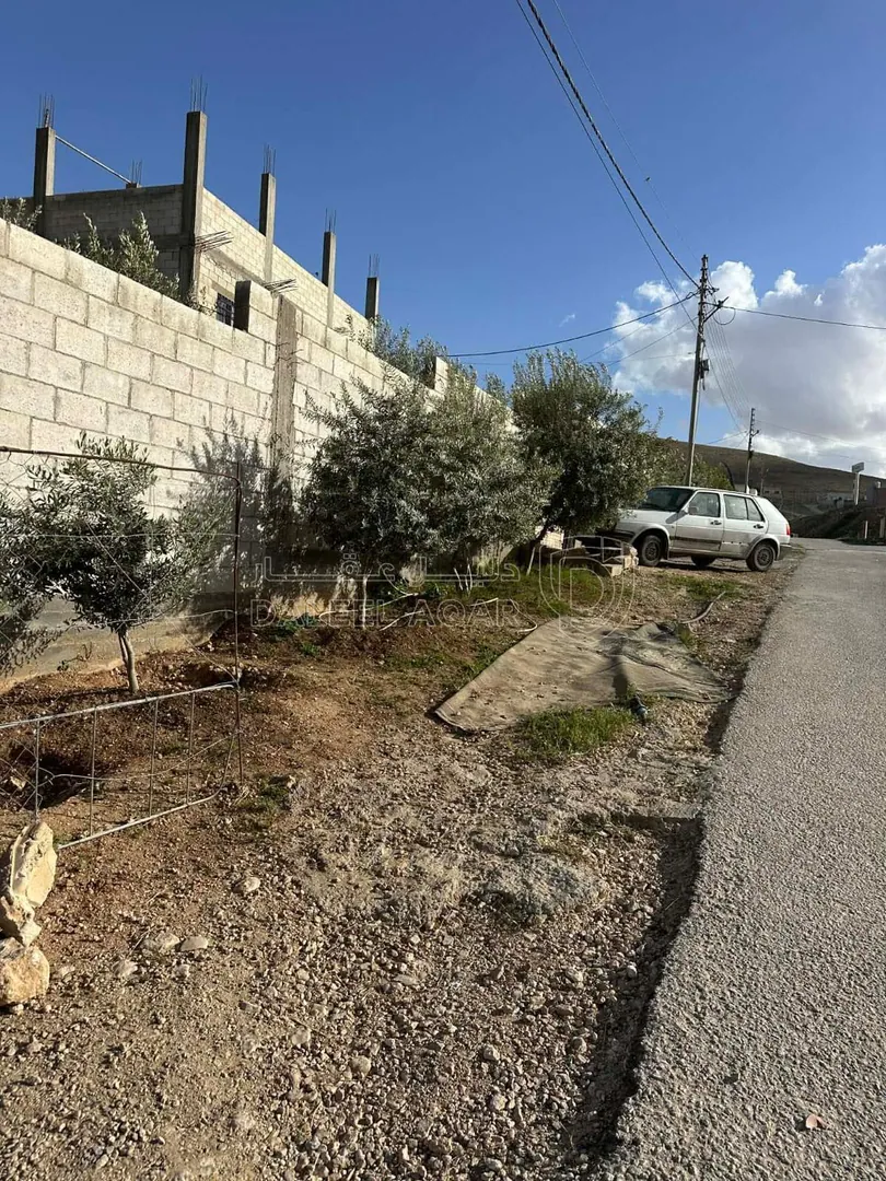 فيلا/منزل في الزرقاء دوارة خلف محطة جوبترول - 110,000 دأ - صورة 1