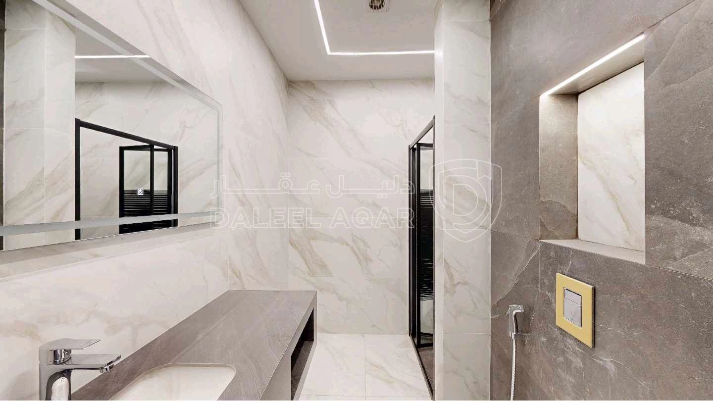 شقة في حي الصحابة – كردور عبدون - رجم عميش - 215,000 دأ - صورة 1