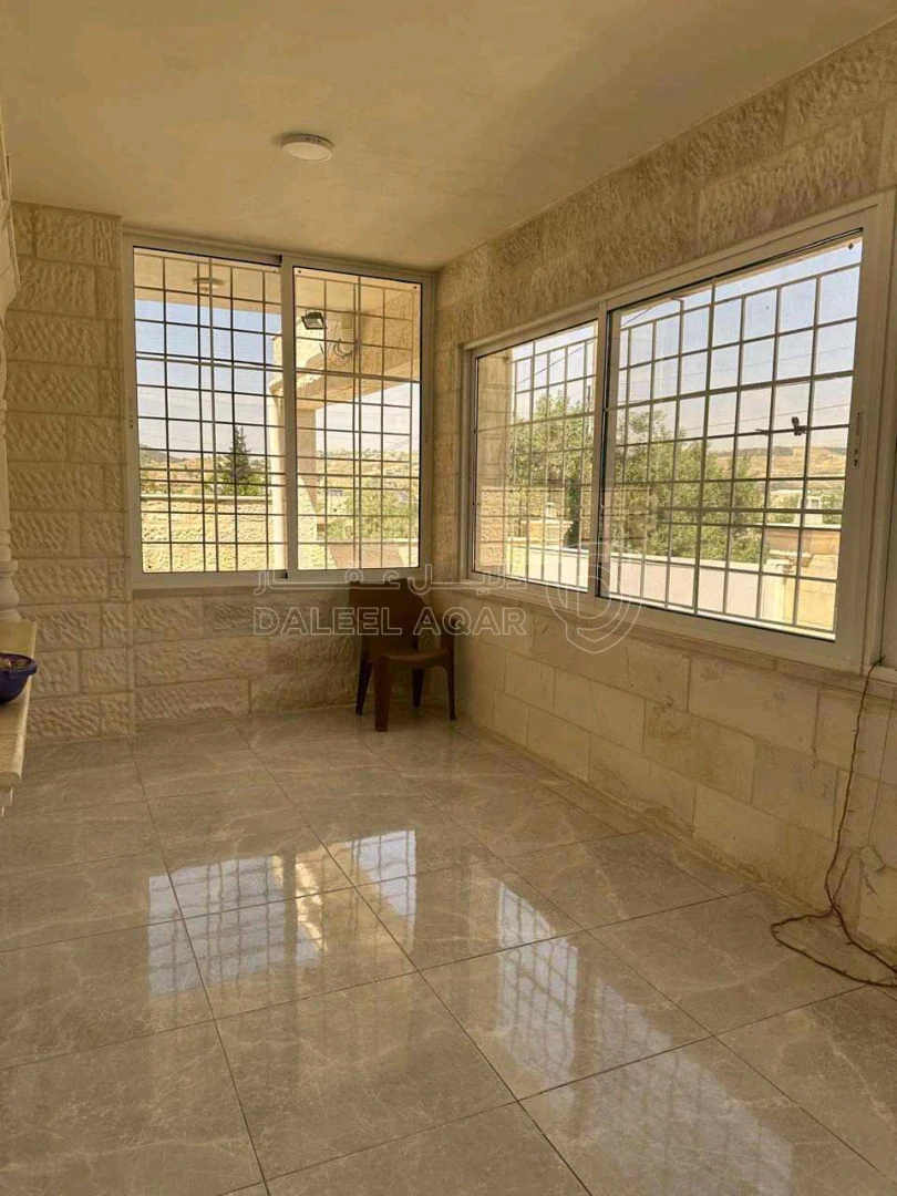 فيلا/منزل في الحنو / ام الدنانير  - 135,000 دأ - صورة 1