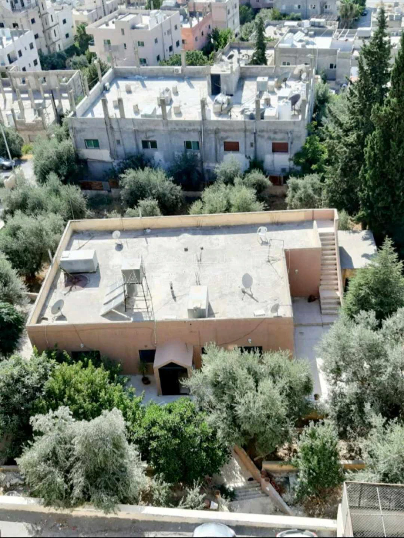 أرض في ماحص قرب مسجد الفاروق  - 135,000 دأ - صورة 1