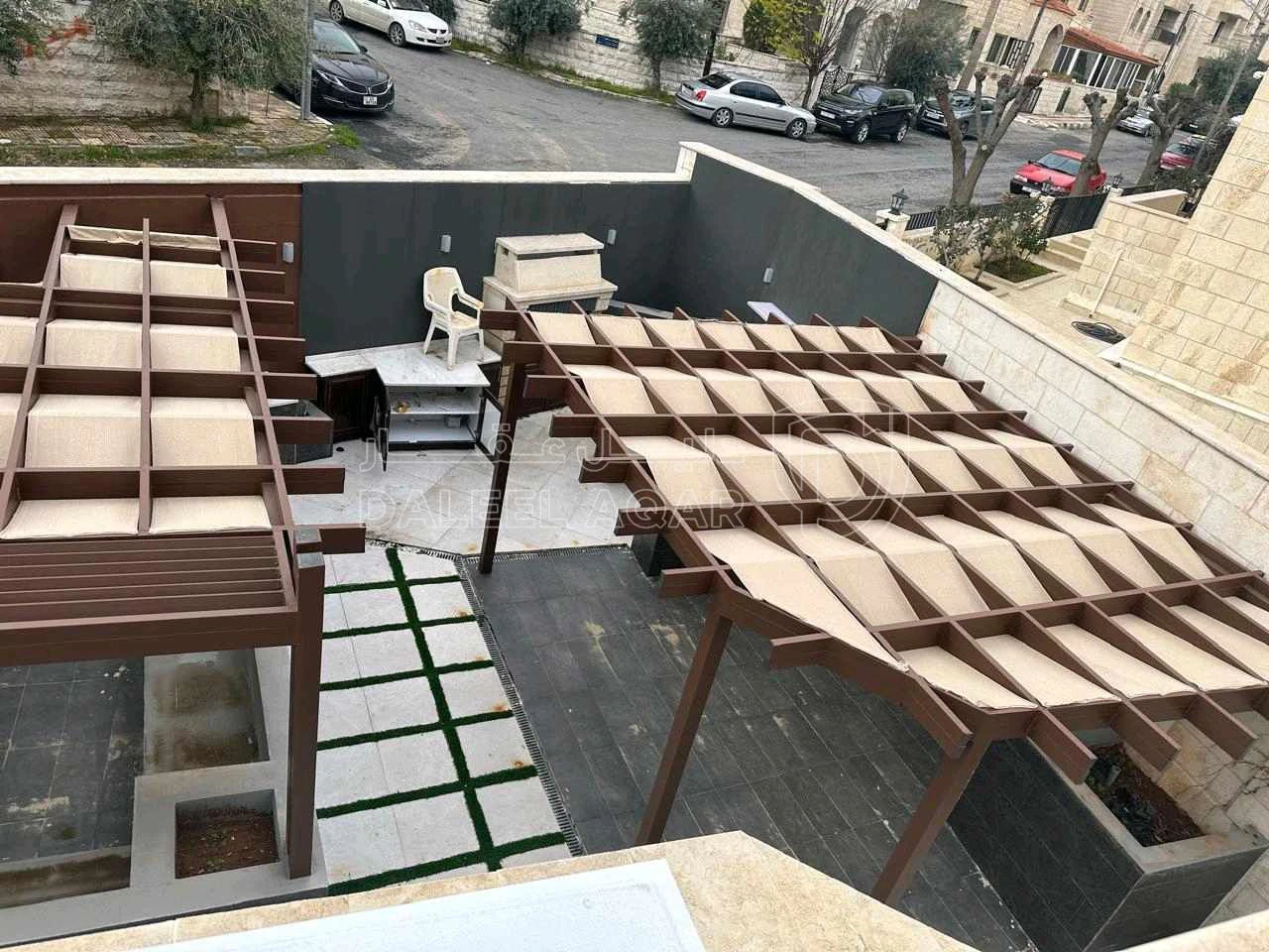 فيلا/منزل في حنوطيا الشارع الموازي لشارع الملك عبدالله مع اطلال - 580,000 دأ - صورة 1