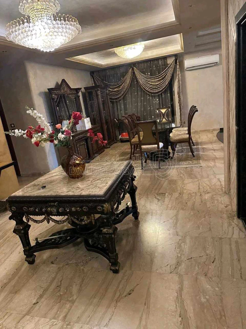 فيلا/منزل في حنوطيا الشارع الموازي لشارع الملك عبدالله مع اطلال - 580,000 دأ - صورة 1