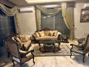 فيلا/منزل في حنوطيا الشارع الموازي لشارع الملك عبدالله مع اطلال - 580,000 دأ - صورة NaN