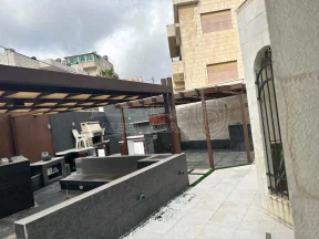 فيلا/منزل في حنوطيا الشارع الموازي لشارع الملك عبدالله مع اطلال - 580,000 دأ - صورة NaN