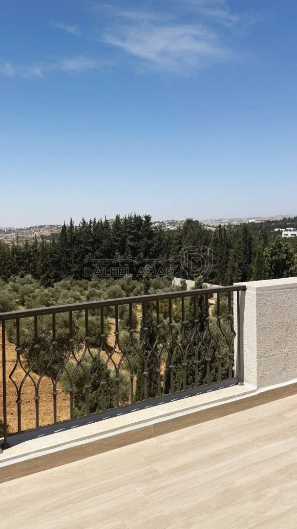 شقة في الحمر  - 215,000 دأ - صورة 1