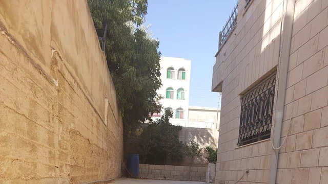 فيلا/منزل في بيت مستقل للبيع في القويسمه جبل الحديد بسعر مميز - 170,000 دأ - صورة NaN
