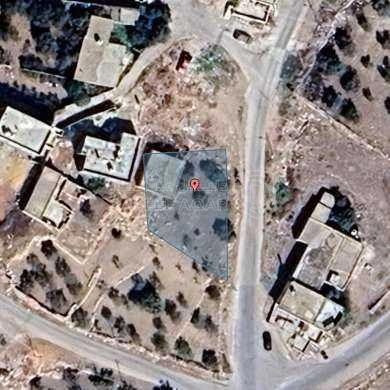 أرض في شارع - 21,000 دأ - صورة 1