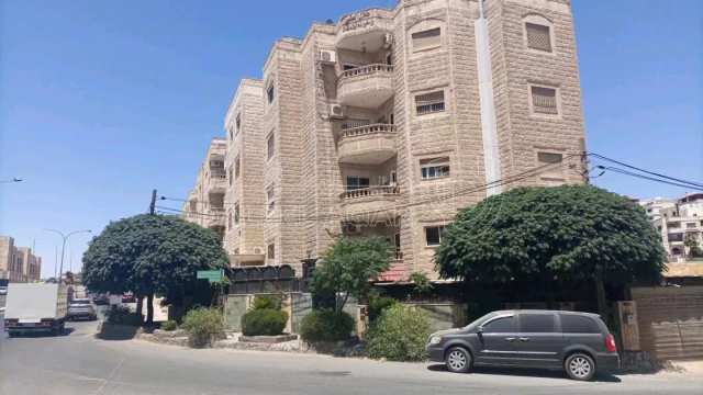 شقة - عمان الرونق مقابل مدارس فيلادلفيا عمارة 148 - 79000 دأ