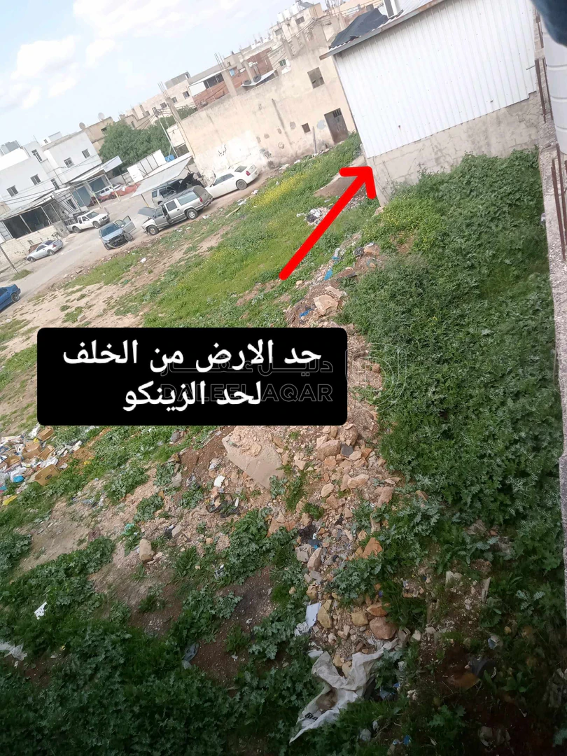 مبنى في إربد دوار المدينة الصناعية خلف محلات ابو الحجل - 110,000 دأ - صورة 1