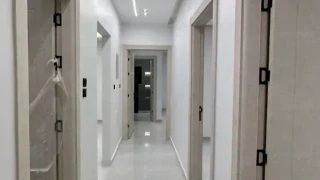شقة - شمال شرق دوار معاذ الكساسبة(دوار الطيارة) ب300 متر - 55000 دأ