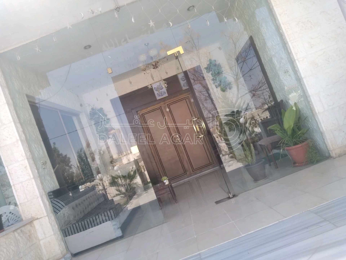 فيلا/منزل في محافظة المفرق اول ضاحية الملك عبدالله - 115,000 دأ - صورة 1