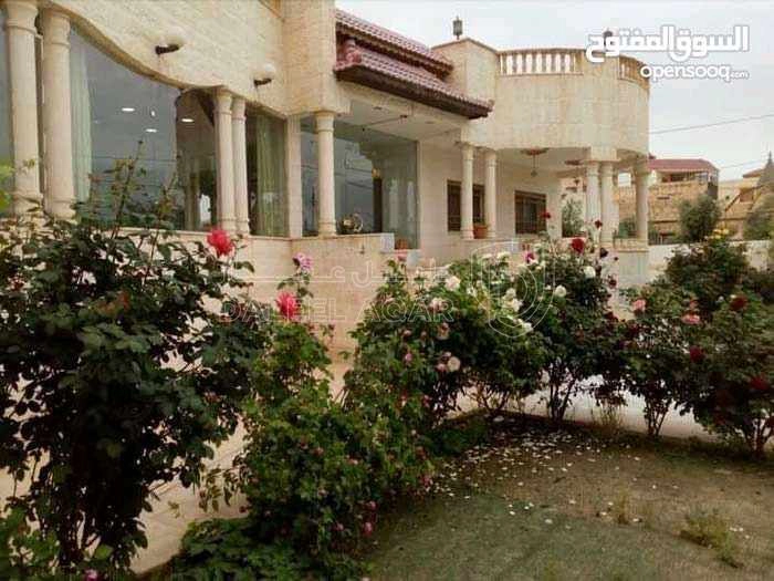 فيلا/منزل في محافظة المفرق اول ضاحية الملك عبدالله - 115,000 دأ - صورة 1