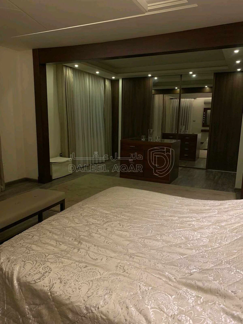 شقة في خلف مديرية الامن العام . قريبه على شارع خدمات المطار ( تقاطع جسر ناعور ) - 145,000 دأ - صورة 1