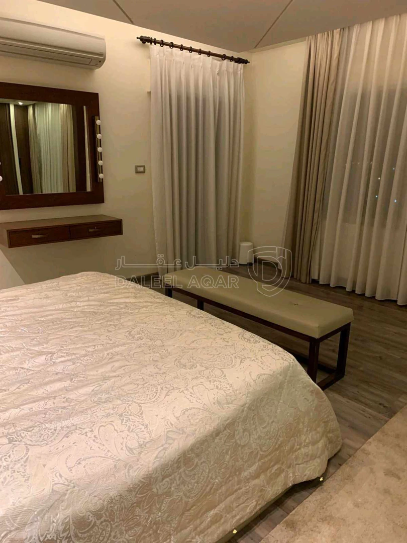 شقة في خلف مديرية الامن العام . قريبه على شارع خدمات المطار ( تقاطع جسر ناعور ) - 145,000 دأ - صورة 1