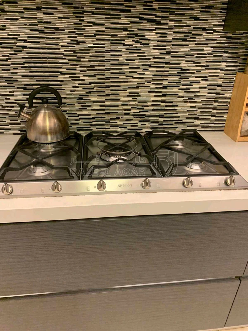 شقة في خلف مديرية الامن العام . قريبه على شارع خدمات المطار ( تقاطع جسر ناعور ) - 145,000 دأ - صورة 1