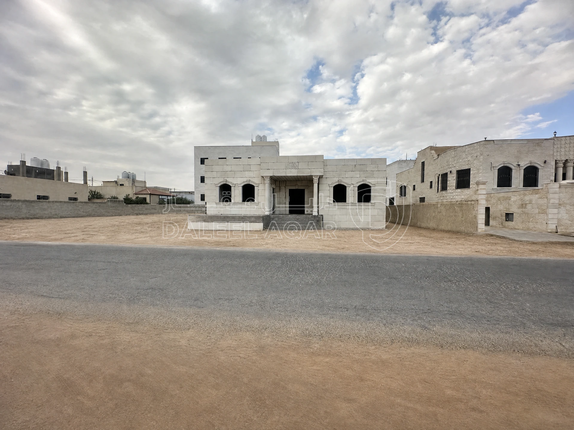 أرض في اراض جنوب عمان – خربة السوق وجاوا. - 45,000 دأ - صورة 1