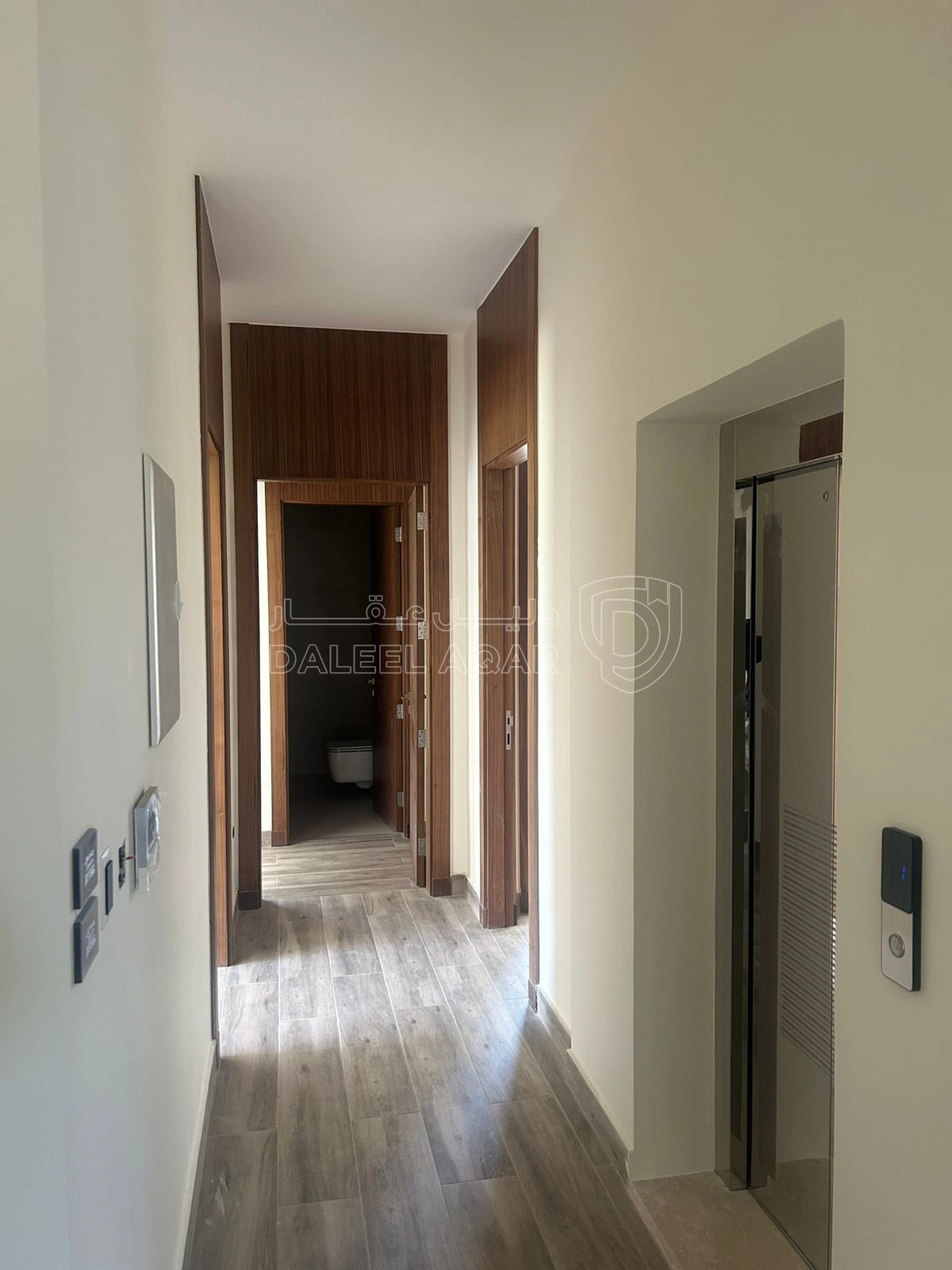 فيلا/منزل في فيلا فاخرة بتشطيب فندقي في دابوق - 790,000 دأ - صورة 1