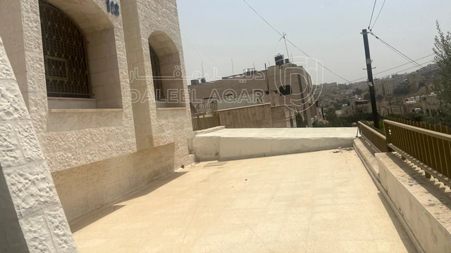 فيلا/منزل في عمان عبدون شمالي منطقة زهران شارع دمشق - 790,000 دأ - صورة NaN