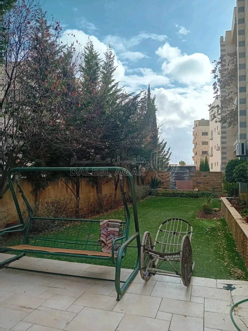 شقة في عماره ٤٢ - 140,000 دأ - صورة 1