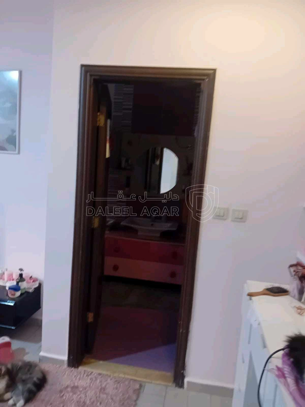 شقة في عماره ٤٢ - 140,000 دأ - صورة 1