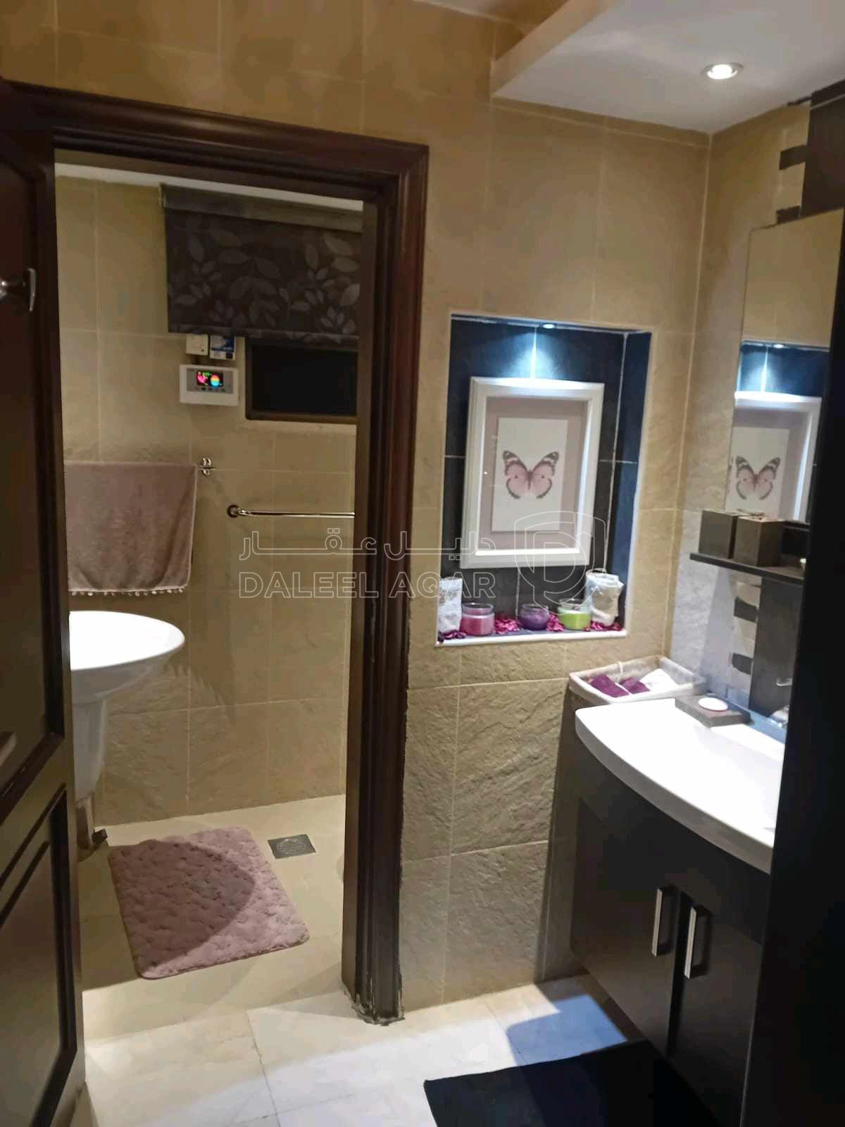 شقة في عماره ٤٢ - 140,000 دأ - صورة 1