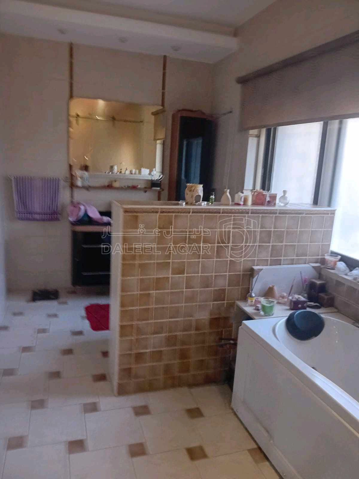 شقة في عماره ٤٢ - 140,000 دأ - صورة 1