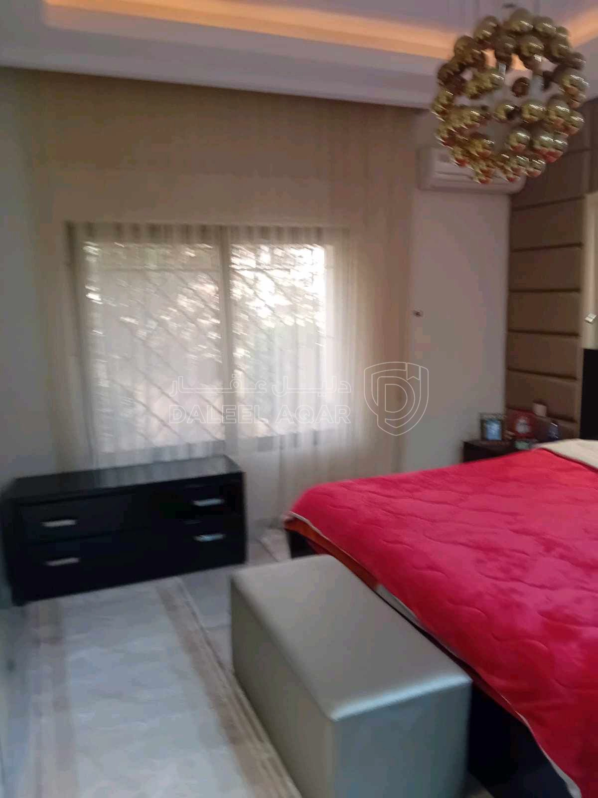 شقة في عماره ٤٢ - 140,000 دأ - صورة 1