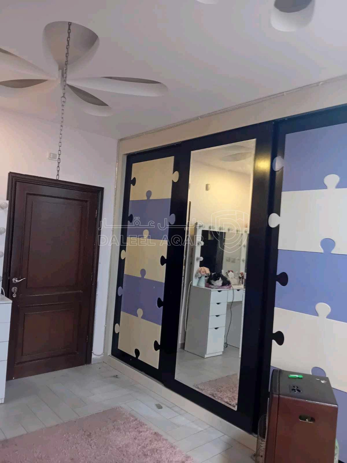 شقة في عماره ٤٢ - 140,000 دأ - صورة 1