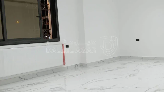 شقة - البنيات - مقابل مجمع دعنا - قريب من مدارس الحصاد - 85000 دأ
