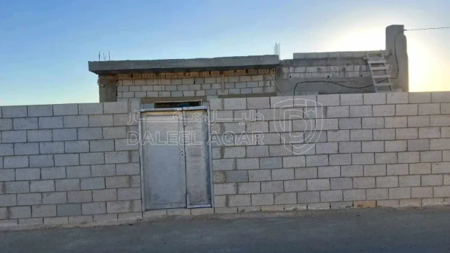 فيلا/منزل - بيت للبيع في المفرق منطقة الزعتري  - 16000 دأ