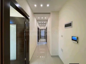 شقة في عمان منطقة روضة بالقرب من جبل الزهور - 86,000 دأ - صورة NaN