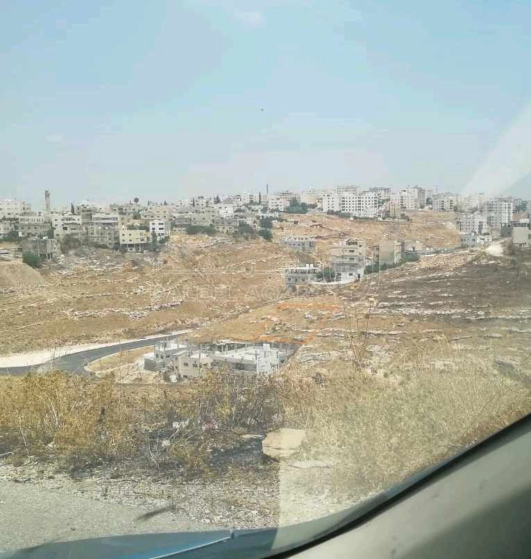 أرض في اربد قرب مستشفى الأميرة بسمة الجديد - 45,000 دأ - صورة 1