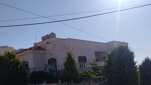 فيلا/منزل في بيت شبه فيلا طابقين على شارعين  كل طابق منفصل - 285,000 دأ - صورة NaN