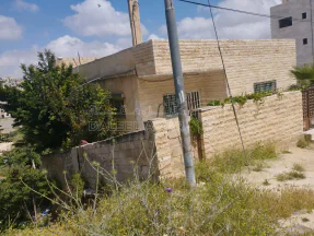 أرض في حي عدن /حوض عويس - 60,000 دأ - صورة NaN