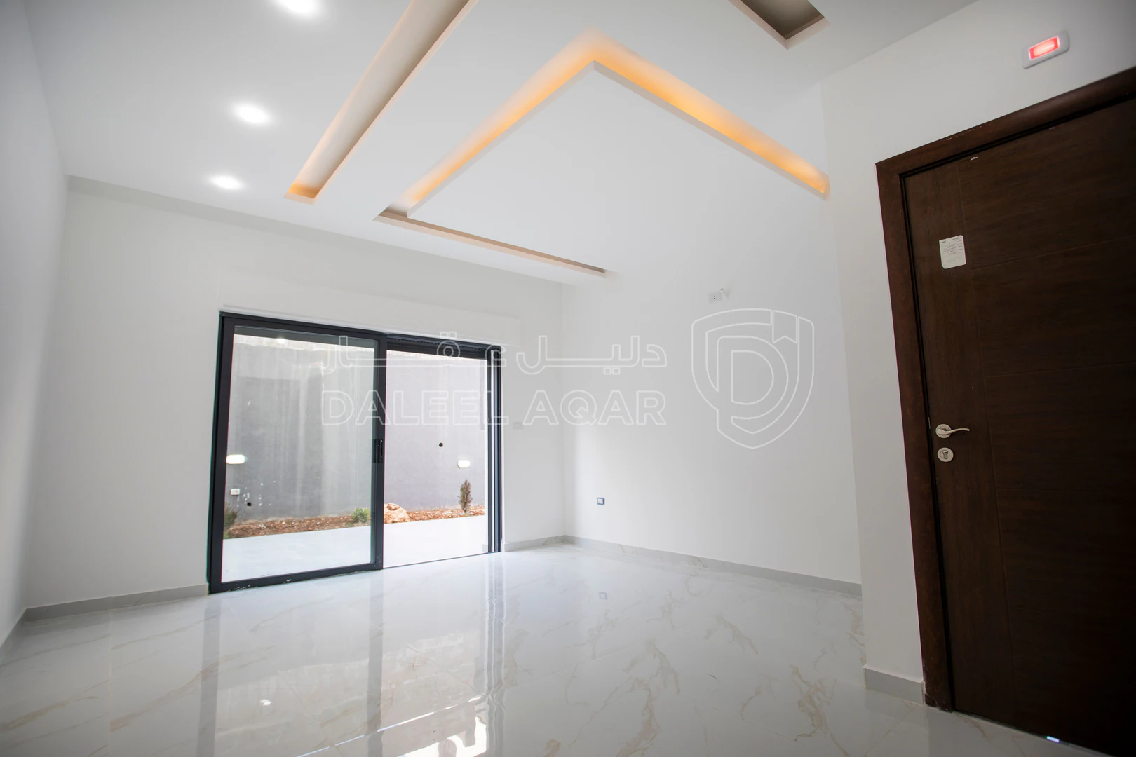 شقة في قرب طلوع الجاذبيه - 94,000 دأ - صورة 1