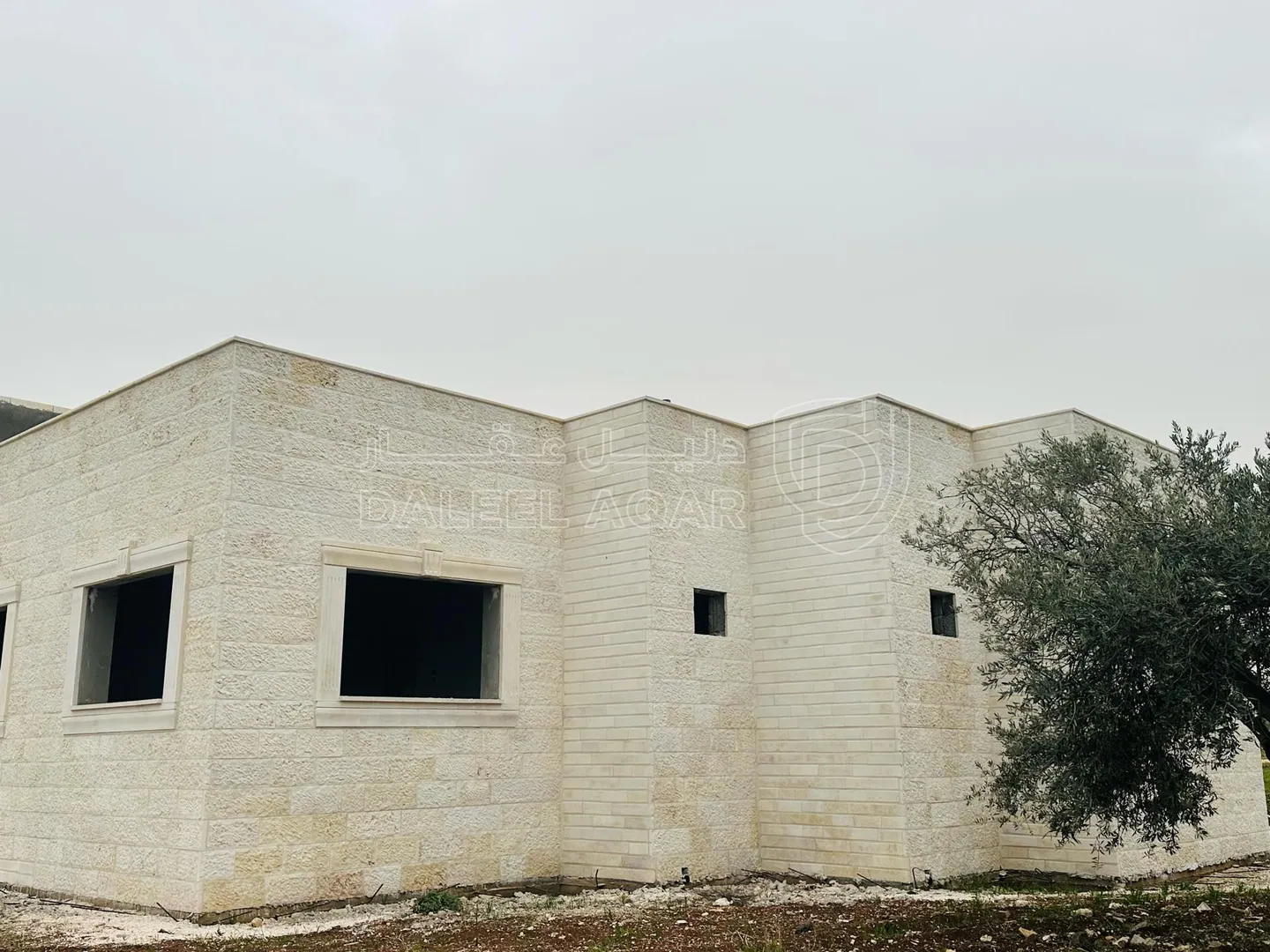 مبنى في بشرى حوض البرنس  - 97,000 دأ - صورة 1