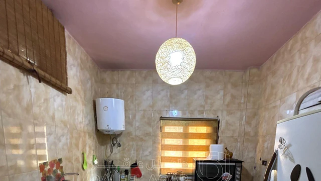 شقة في الزرقاء - حي معصوم  - 16,500 دأ - صورة NaN