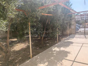 أرض في اربد الحي الشرقي على الشارع الرئيسي - 420,000 دأ - صورة NaN