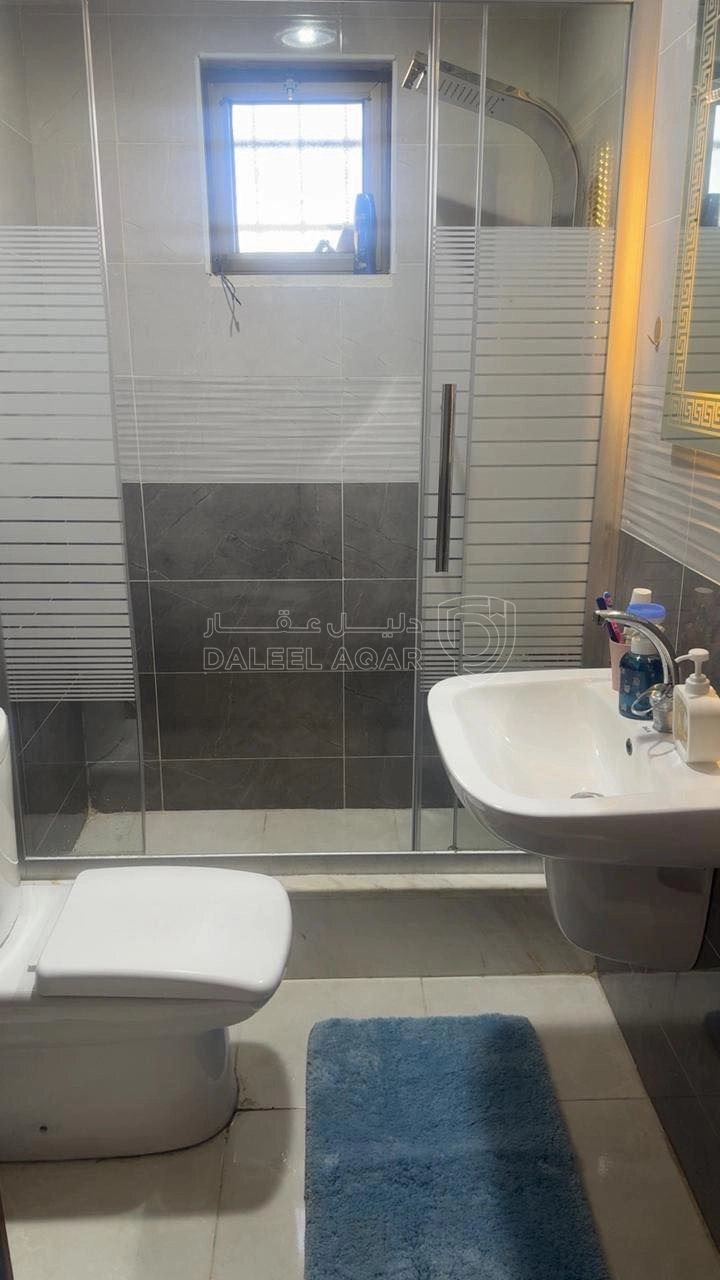 فيلا/منزل في اتوستراد عمان الزرقا حي الجندي  - 155,000 دأ - صورة 1