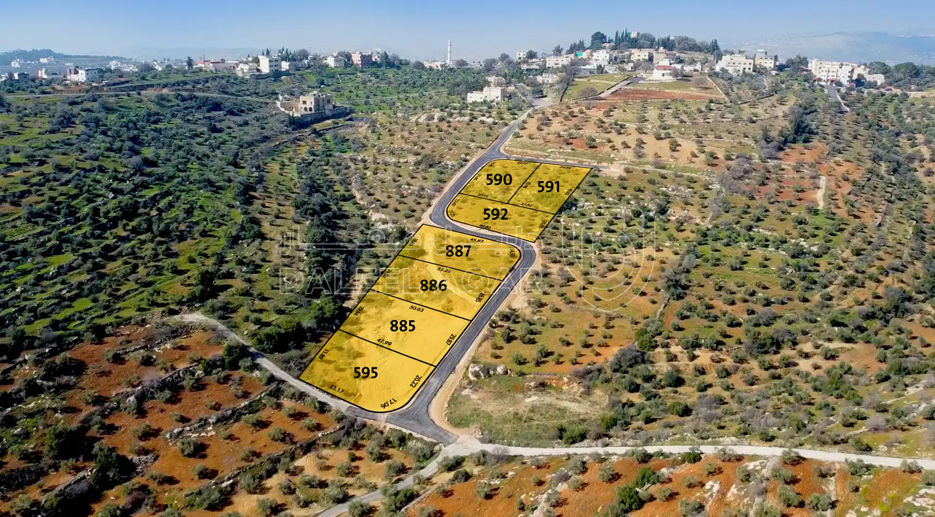 أرض في أرض سكنية للبيع في بدر الجديدة 4كم عن دوار السوسنة - 155,000 دأ - صورة 1