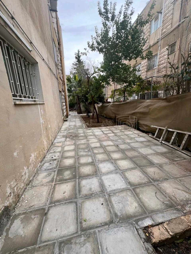 شقة في عمان ضاحية الحسين للإسكان - 57,000 دأ - صورة 1