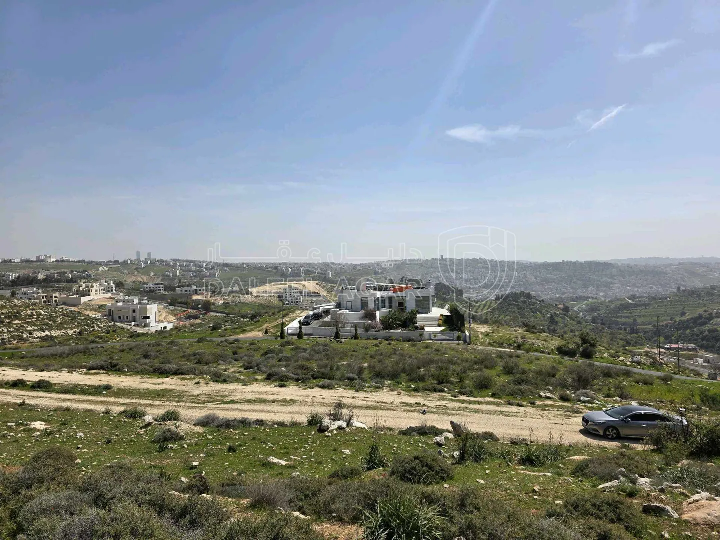 أرض في قطعة مميزة في ابو ركبة بموقعها واطلالتها وسعرها  - 600,000 دأ - صورة 1