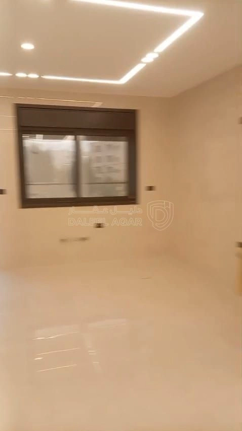 شقة في خلف جامعه البتراء - 107,000 دأ - صورة 1