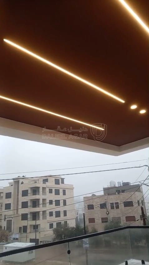 شقة في خلف جامعه البتراء - 107,000 دأ - صورة 1