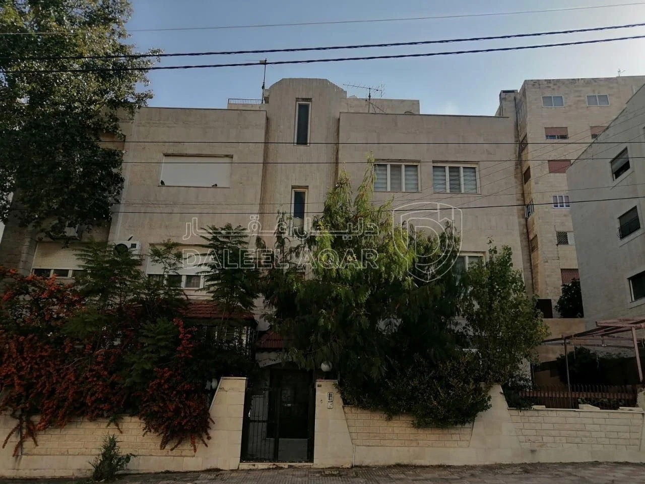 مبنى في تلاع العلي دخلة مطعم السروات  - 600,000 دأ - صورة 1
