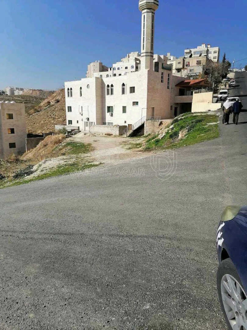 أرض في ابو عليا قرب مسجد بيت نبالا - 83,000 دأ - صورة 1